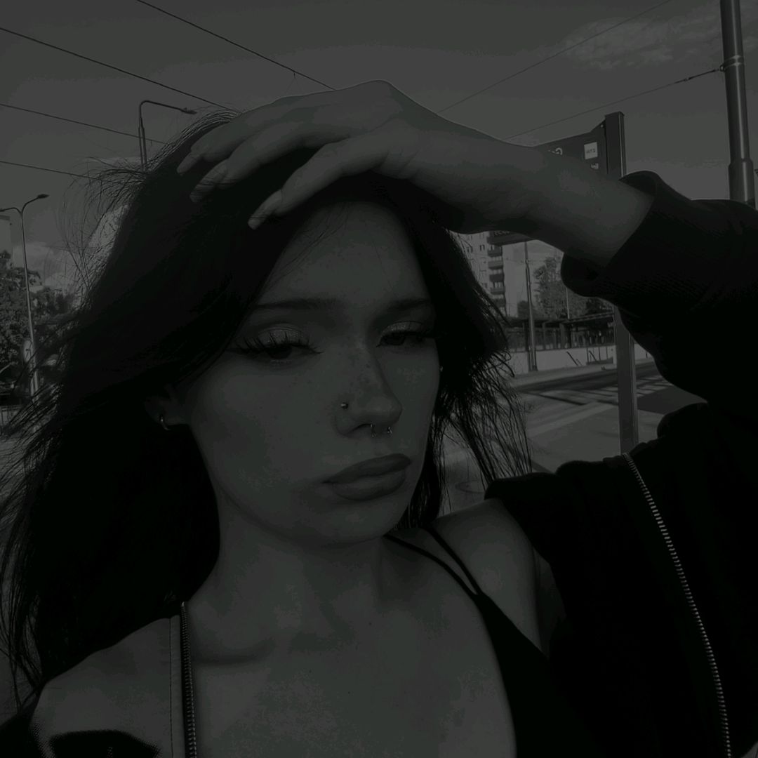 Ada_d00lly
