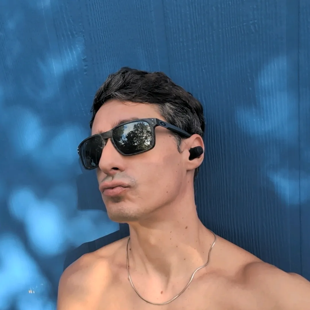 Alex in awe