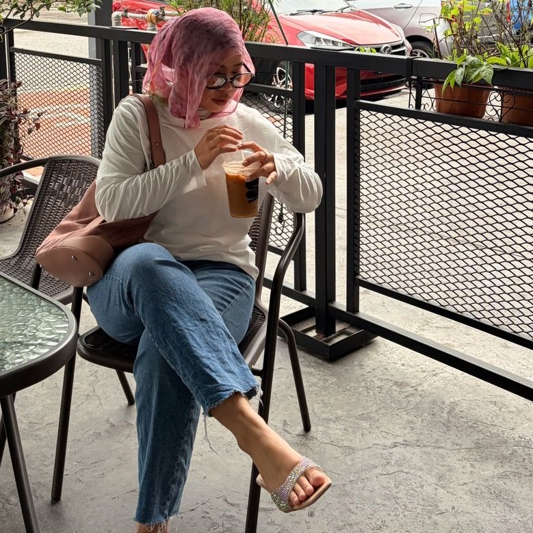 atsyaaina