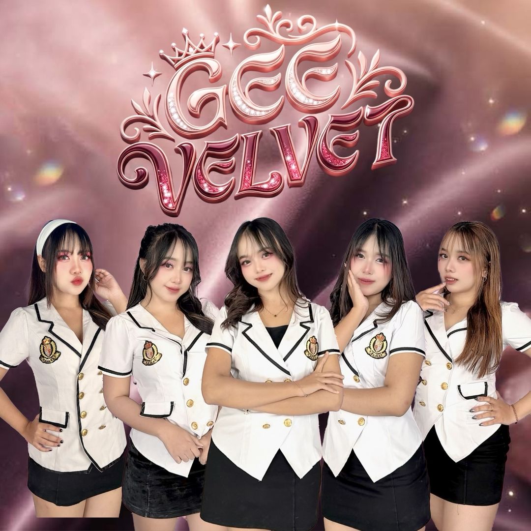 GEE- Velvet