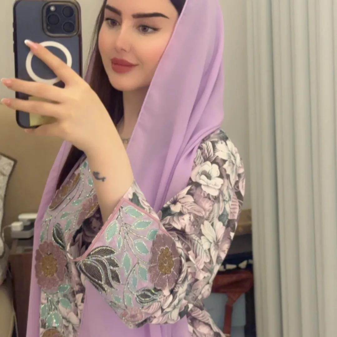 ليال🕊